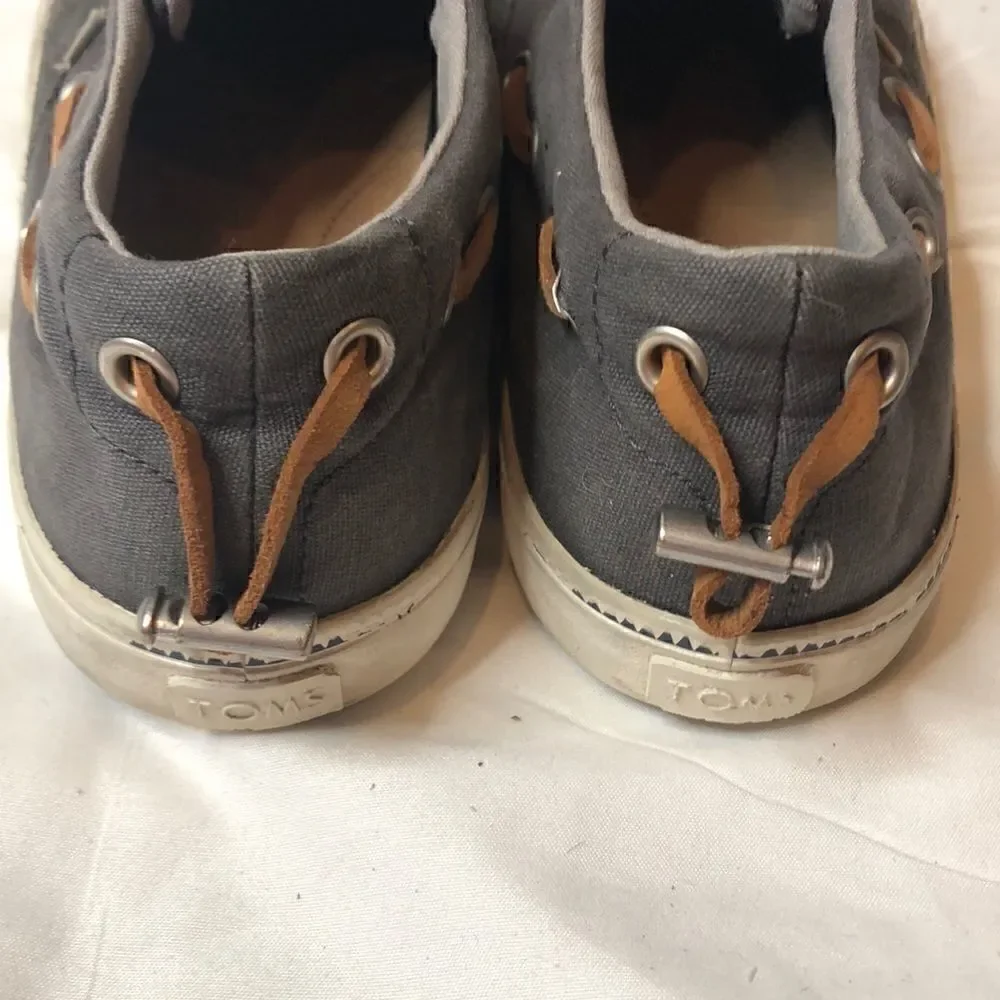 Toms Unisex Kids Grey Suede and Canvas Sne…‎